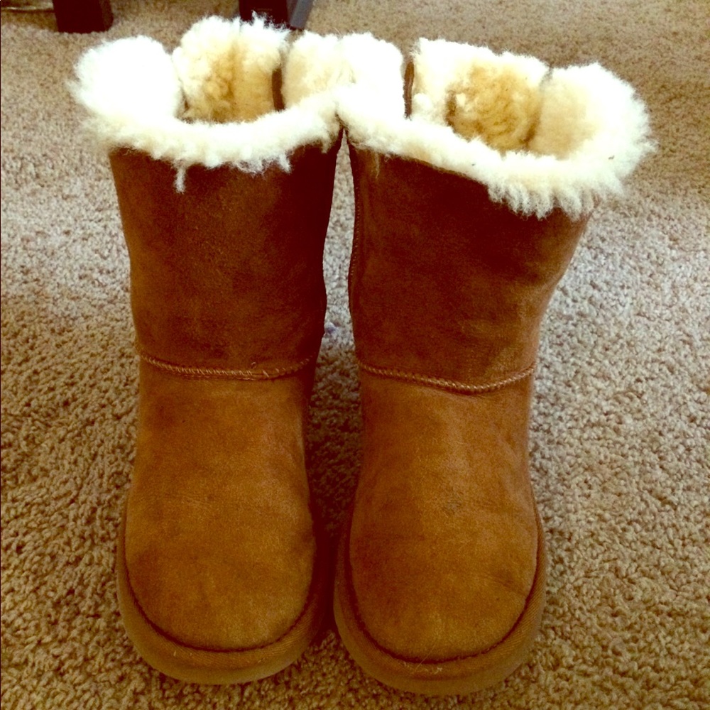 Bailey Bow Ugg boots!